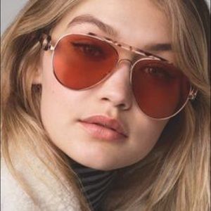 Tommy Hilfiger Gigi Hadid Rose Gold Aviator - NEW